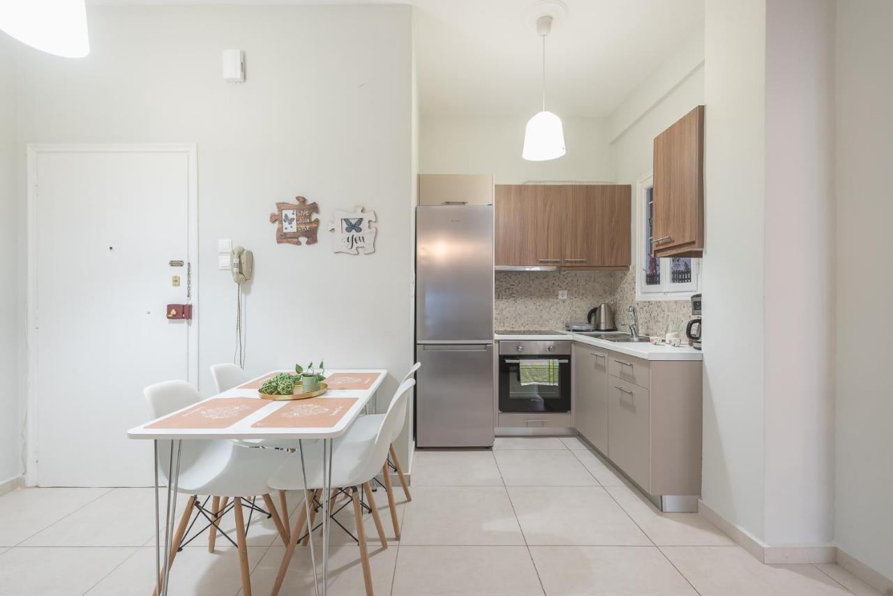 Erythros Boutique Suite By Cloudkeys Athen Eksteriør bilde