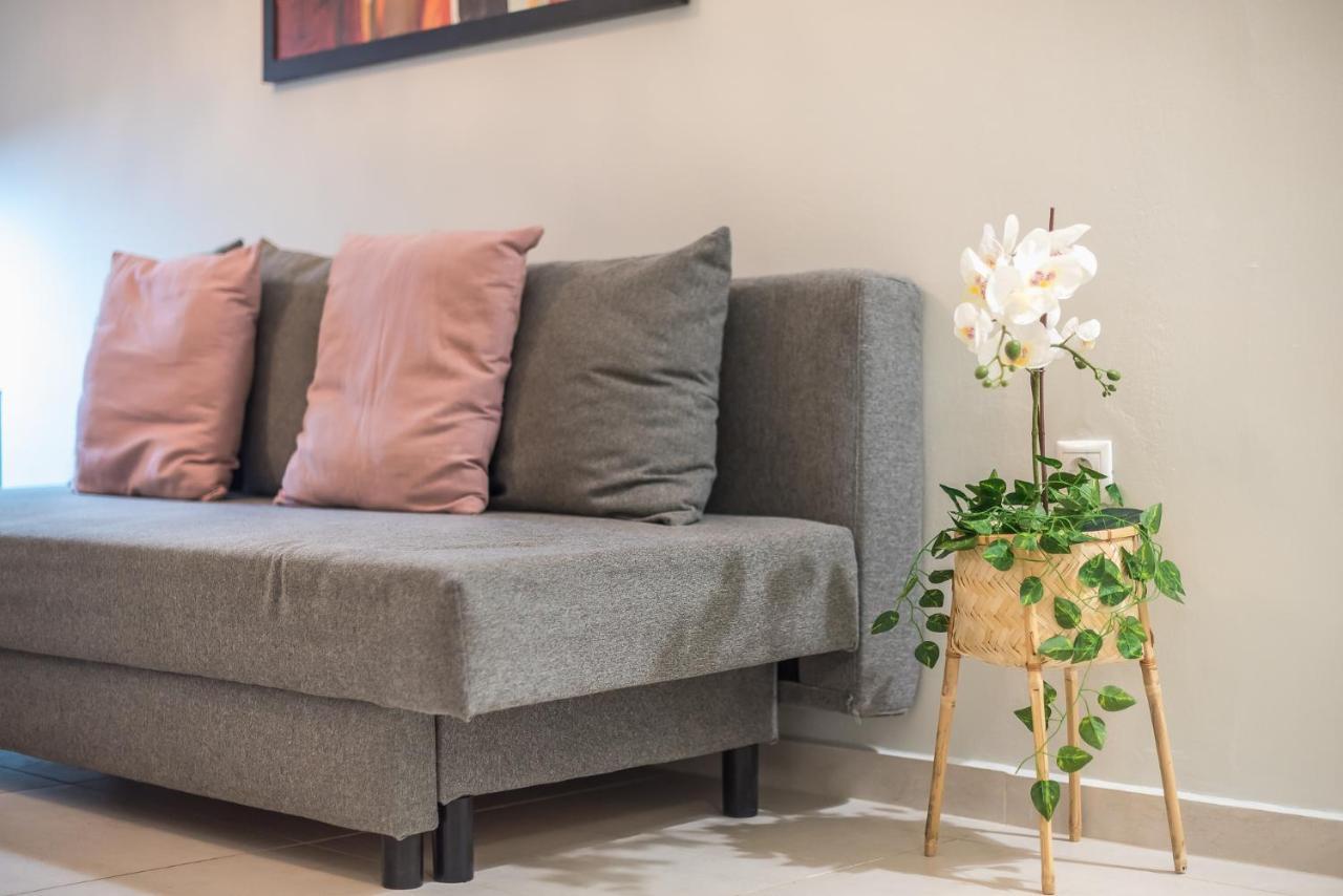 Erythros Boutique Suite By Cloudkeys Athen Eksteriør bilde